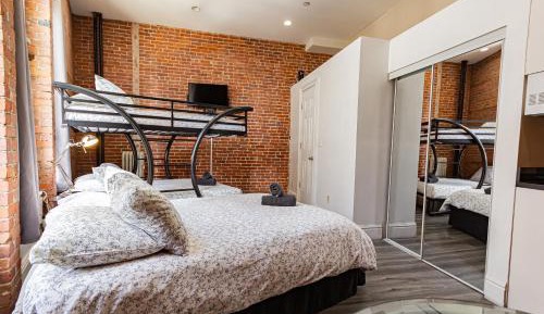 Studio Apartment