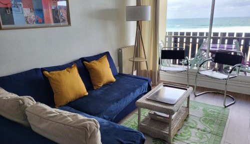 Apartment Triplex with Sea View