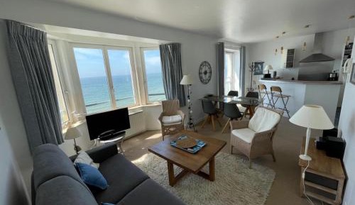 Apartment (4 Adults)