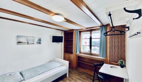 Single Room with Shared Bathroom