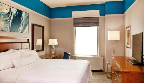 Larger Guest room, 1 King