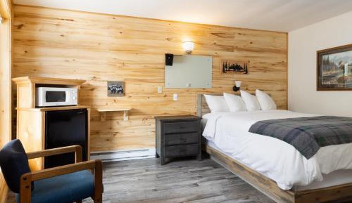 Triple Room with Bathroom