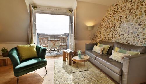 Deluxe Apartment