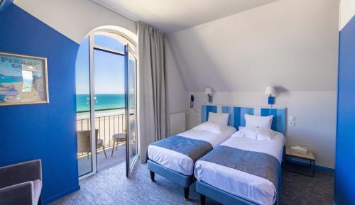 Twin Room with Sea View