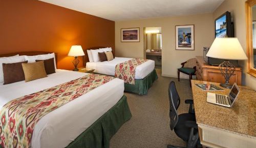 Deluxe Queen Room with Two Queen Beds