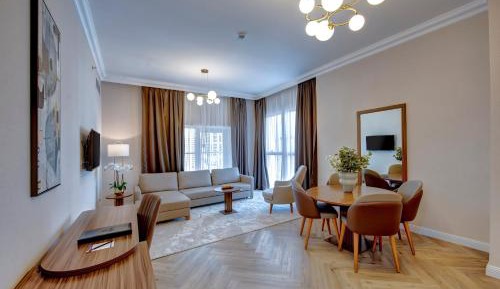 Premium Two Bedroom Apartment With Marina View & Balcony