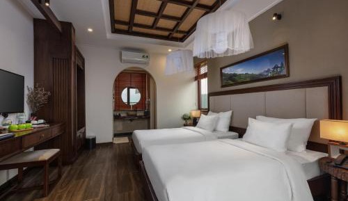 Deluxe Double or Twin Room