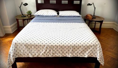 Queen Room with Shared Bathroom