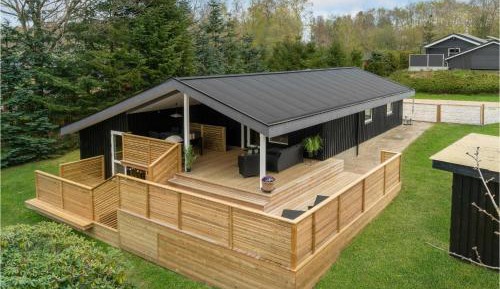 Four-Bedroom Holiday Home