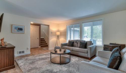 Three-Bedroom Holiday Home 
