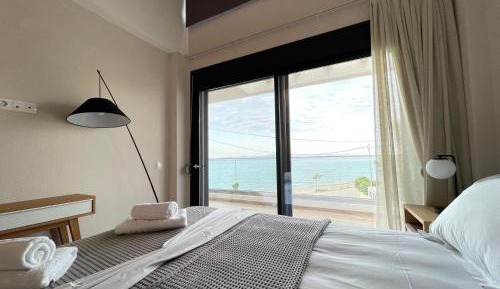 Villa - Beach Front