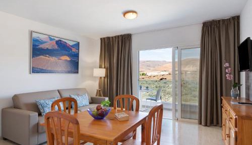 Superior One-Bedroom Apartment
