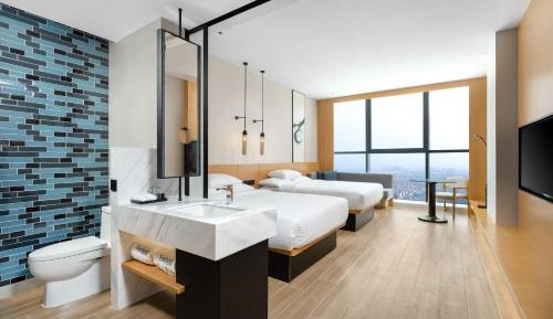 Executive Double, Guest room, 2 Doubles, City View