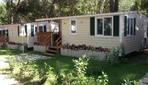 Comfort Mobile Home ( 4 Adults + 2 Children )