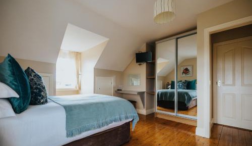 Double or Twin Room with Garden View