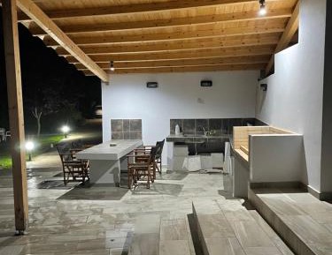 Bungalow with Garden View