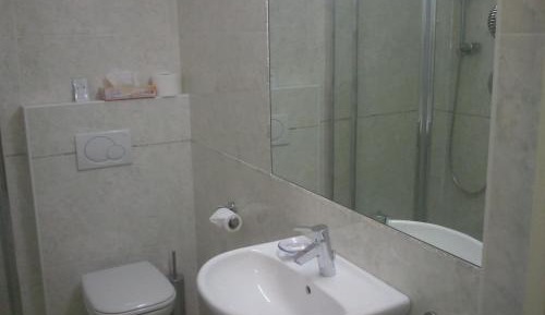 Classic Twin Room