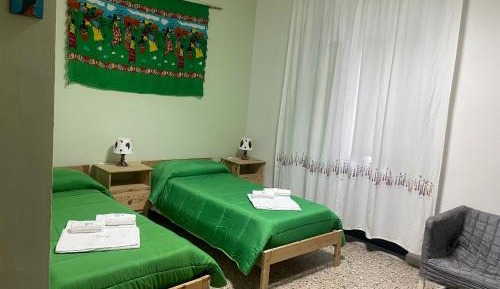 Twin Room with Private Bathroom