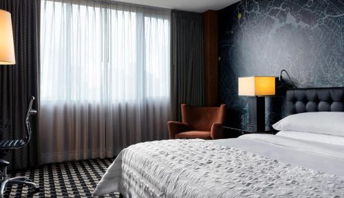 Premium King Room with Club Lounge Access - High Floor