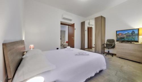 Superior One-Bedroom Apartment