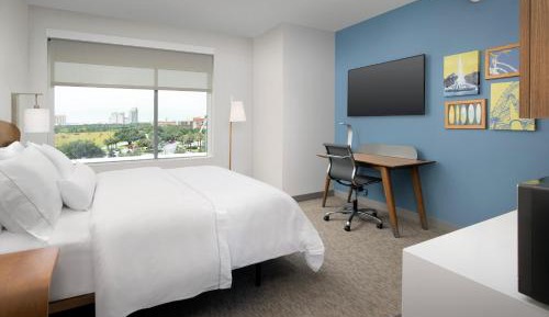 Standard King Room
