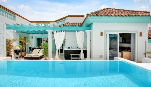 Villa with Sea View