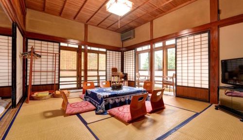 Japanese-Style Room