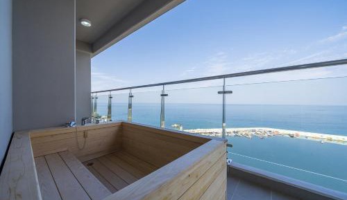 Presidential Suite with Spa (Including Outdoor Jacuzzi)