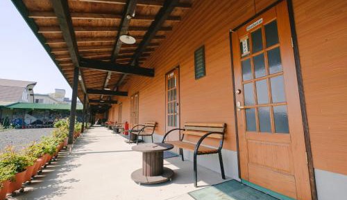 Mixed Dormitory Room