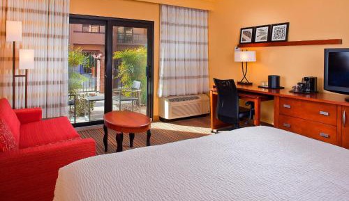 King Room with Courtyard View