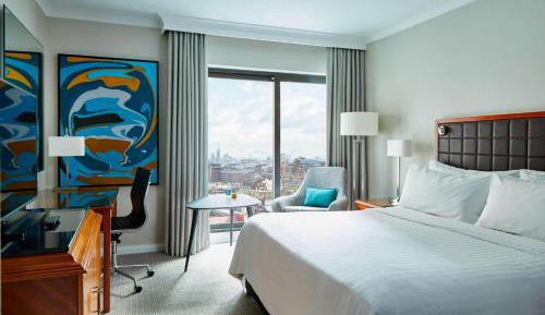 Executive King Room - Executive Amenities Access