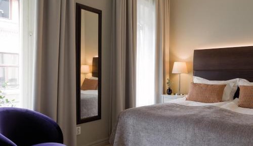 Standard Queen Room