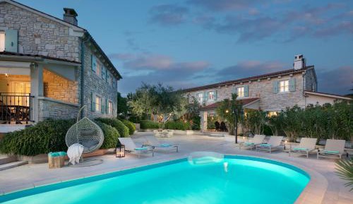 Six-Bedroom Villa