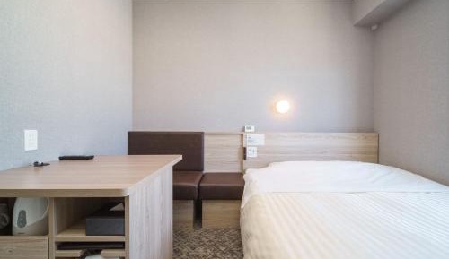 Double Room with Wide Desk
