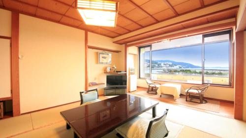 Japanese-Style Room