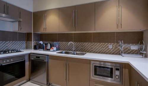 Deluxe Two-Bedroom Apartment - Inclusive of complimentary shuttle bus to Mamzar Beach, Deira City Center & Dubai Festival City Mall