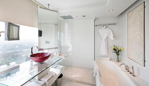 Single Room with Cityscape view, Twin bed  , Late check-out by 1300 hours and Early check-in by 1400 hours, 15% discount on F&B