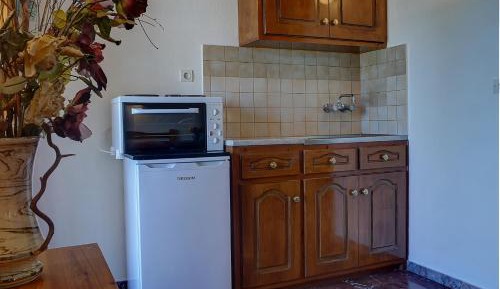 Studio (2 Adults + 1 Child)