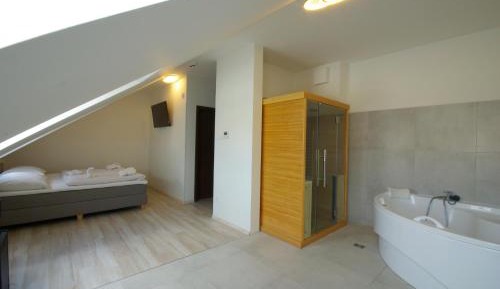 Double Room with Spa Bath
