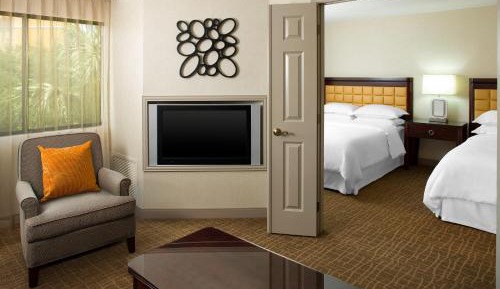 1 Bedroom Suite, 2 Queen, Sofa bed