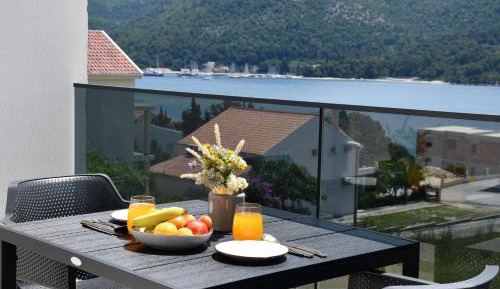 Studio with Sea View