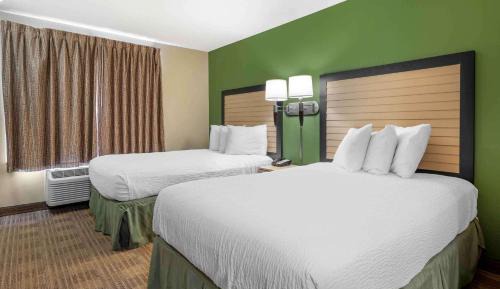Studio with 2 Double Beds - Non-Smoking