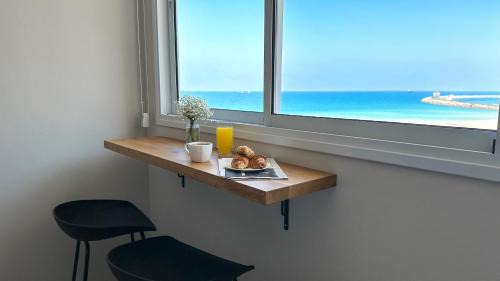Studio with Sea View