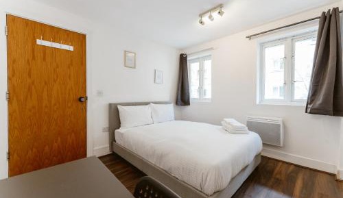 Double Room with Shared Bathroom