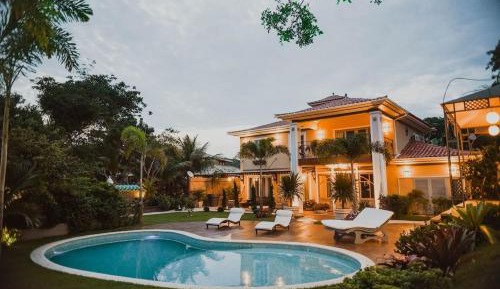 Deluxe Villa