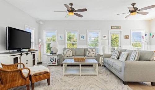 Three-Bedroom Holiday Home 