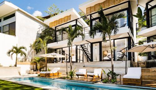 Modern Nest Balcony #1