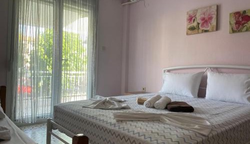 Double Room with Balcony (2 Adults + 1 Child)