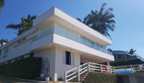 Villa with Sea View