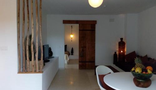 Apartment with Garden View